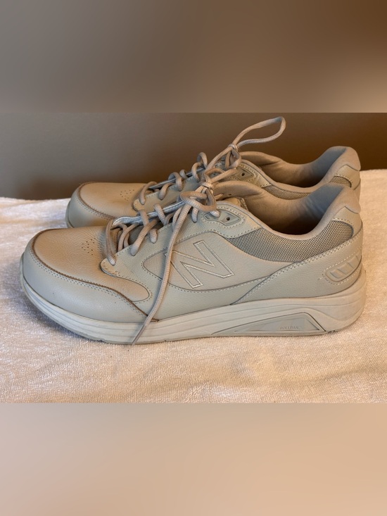 New Balance Walking Shoes Men’s Size 13 2E Wide Beige Leather Comfort Sneakers main image 5